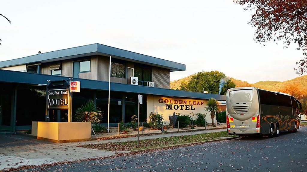 Golden Leaf Motel Myrtleford Exterior photo